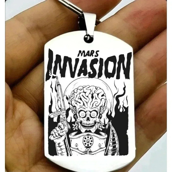 Mars Attack Invasion Hot Si Fi Horror Keychain - Picture 1 of 1